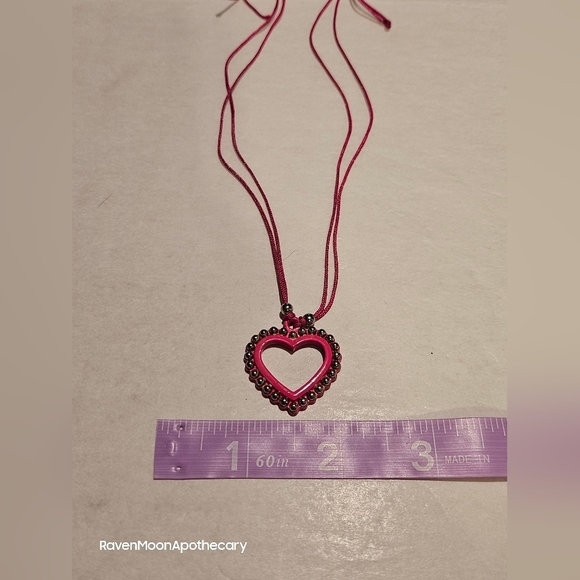 3/15$ Bundle Deal    Cute Heart Necklace - Picture 2 of 4